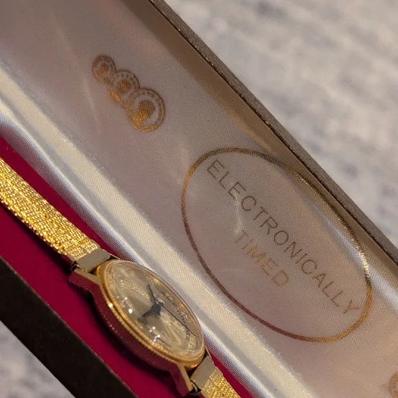 Elegant Gold Watch